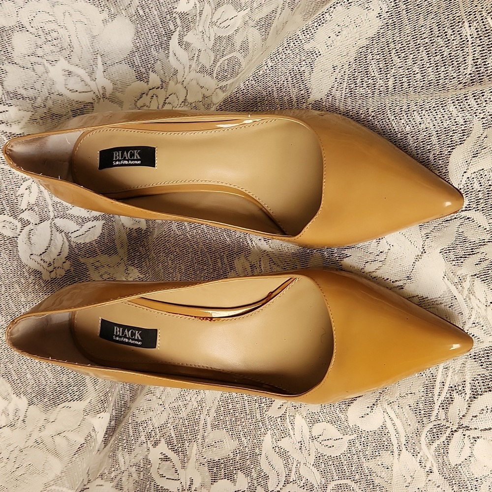 Women's Black Label  Saks Fifth Avenue High Heels Sz  11